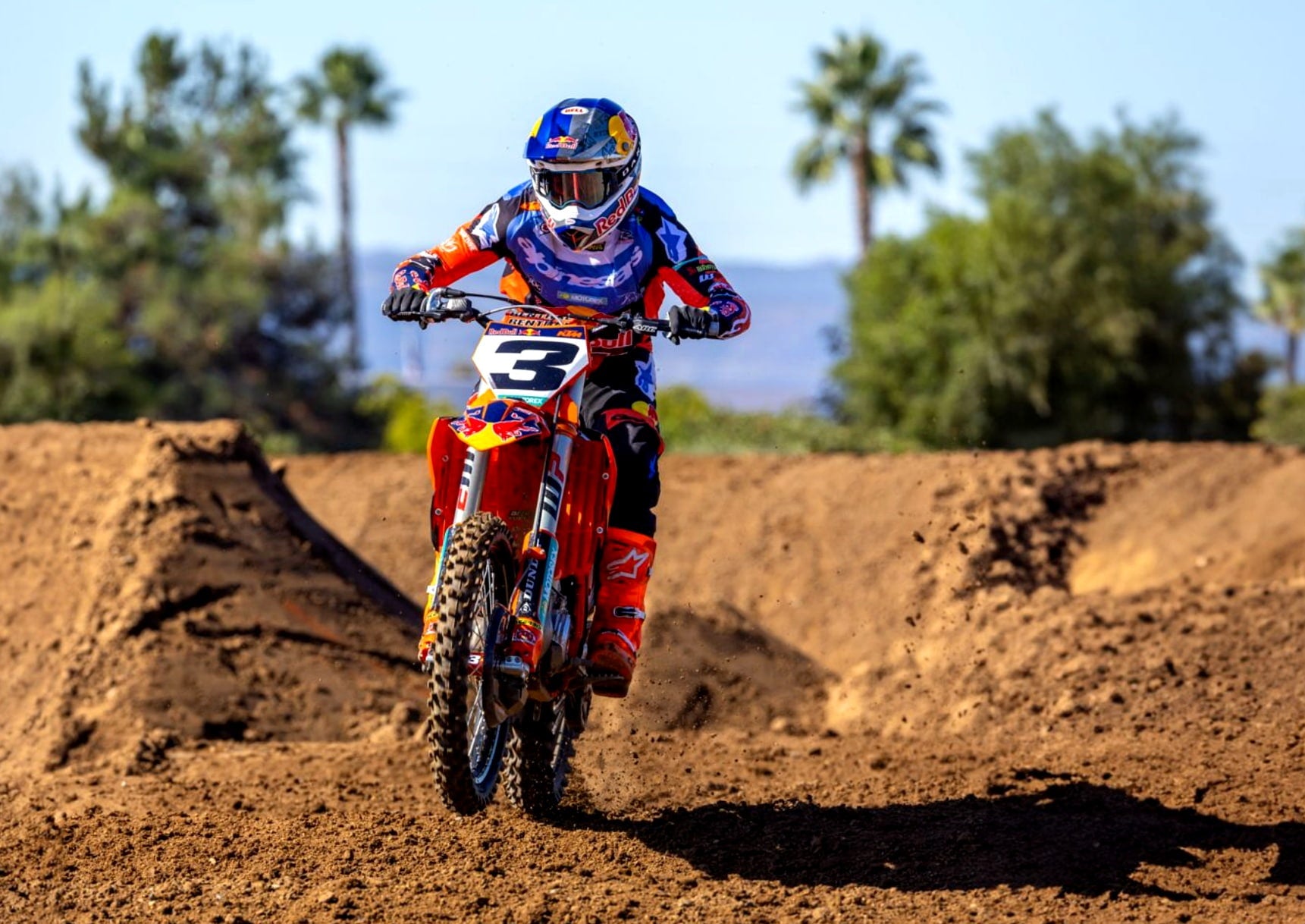 Load video: Jett Lawrence Race Highlights Video