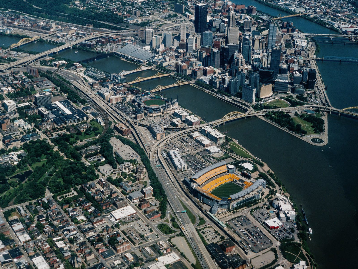 Acrisure Stadium and the Pittsburgh skyline